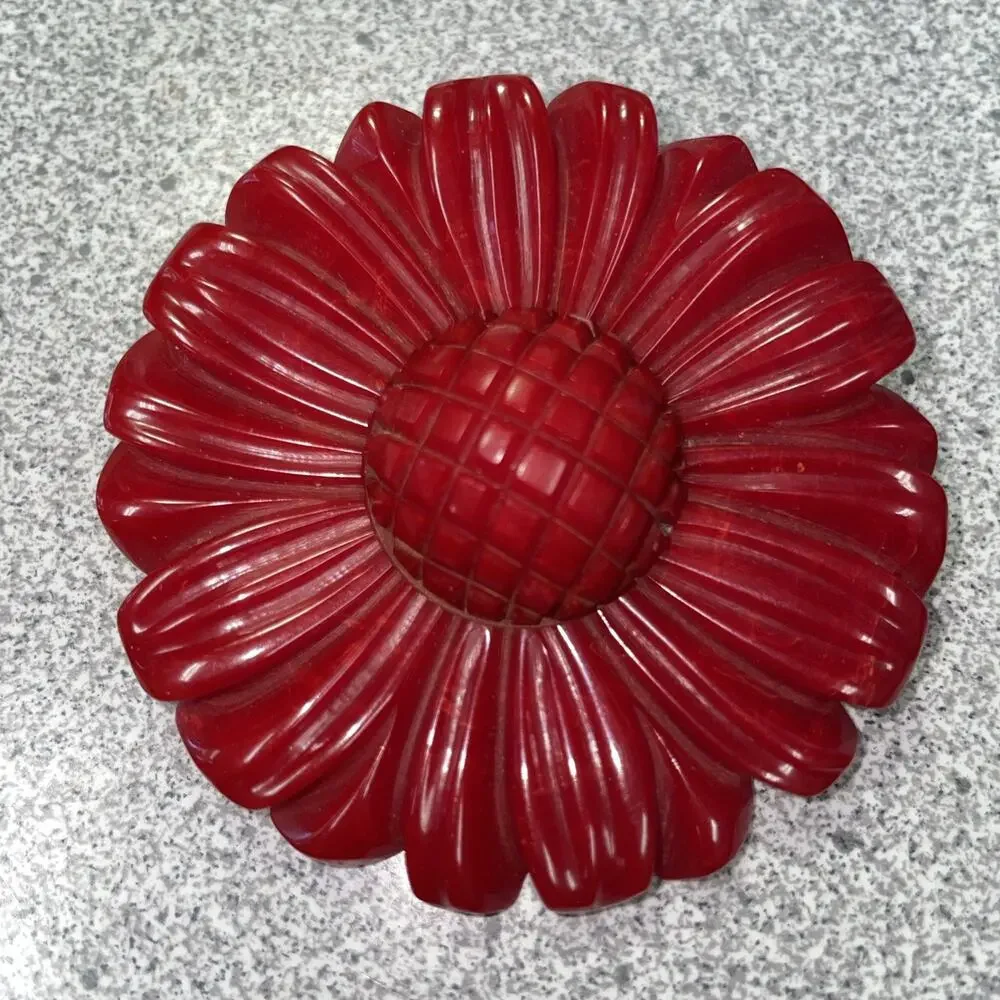 MCM Or Earlier Carved Bakelite Plastic Cherry Red Daisy Flower Brooch Pin
